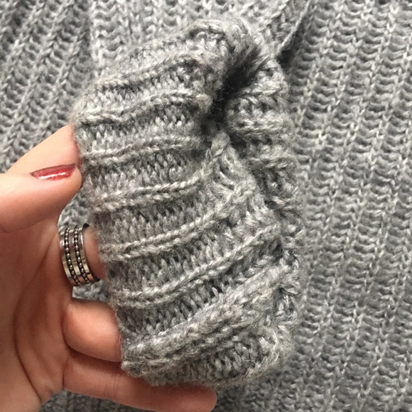 Forever 21 Gray Sweater - Picture 3 of 3